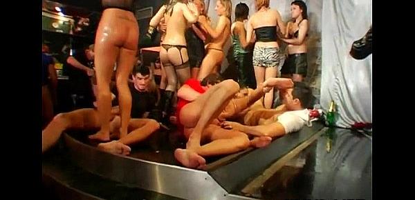  Cougar sex party